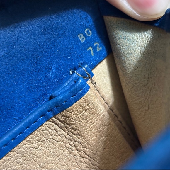 Gucci Blue Sapphire Suede Flap Shoulder Bag With Gold Chain - Picture 7 of 9